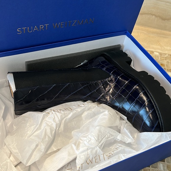 Stuart Weitzman Presley combat boot in midnight blue- printed croc, 8N New! 🎆 - Picture 6 of 11